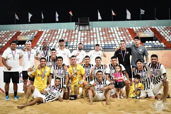 Versus / ¡Sigue la fiesta! Libertad ganó la tercera etapa y también es monarca en el Fútbol Playa