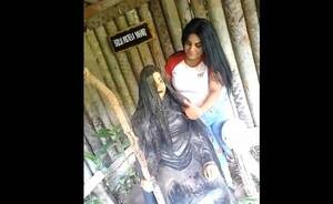 [VIDEO] Aseguran que muñeca de la bruja Micaela Yaharí ¡movió uno de sus ojos!