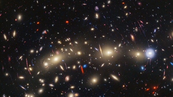 La segunda galaxia más lejana, descubierta gracias al telescopio James Webb