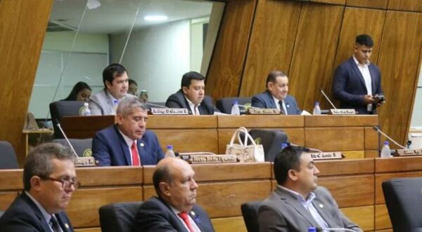 Aprueban en general el Presupuesto 2024, excluyen reajustes