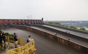 Itaipu procedió al cierre de sus compuertas tras 11 días