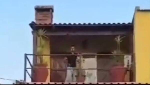 ¡No tiene nombre! Peleó con su ex, y remató por firulais