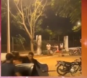 Jóvenes se pelean constantemente en el mirador de Concepción - Paraguay.com
