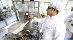 Farmacéuticas y vialeras aguardan pago de deudas: se daría en febrero del 2024 - Unicanal