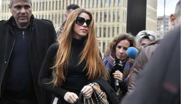 Shakira de nuevo en Barcelona, pero es para enfrentarse a la Justicia