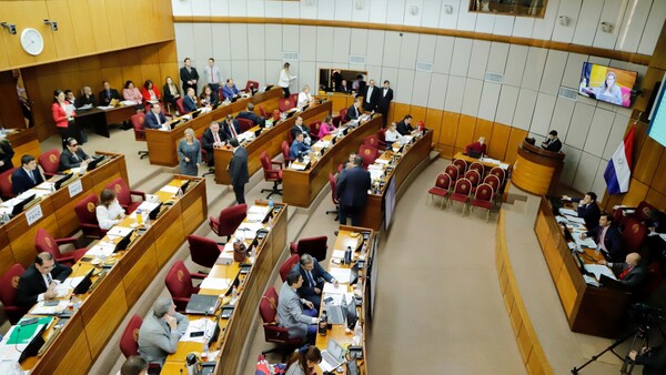 Congreso logra una nueva prórroga para declaración jurada de intereses