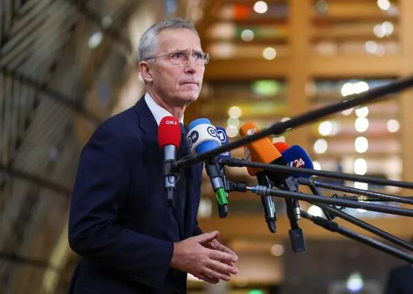 OTAN insta a dar apoyo militar a Ucrania para que sea posible solución negociada a guerra - Mundo - ABC Color