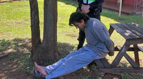 Hombre que golpeó y amenazó de muerte a su madre enfrentará juicio - Noticiero Paraguay