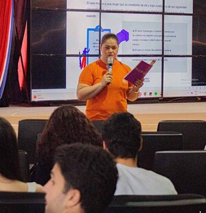 Realizan charla sobre políticas de salud y violencia contra la mujer en la UPE | DIARIO PRIMERA PLANA
