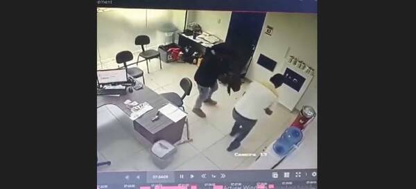 [VIDEO] Así pelaron una estación de servicios en Luque