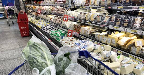 La Nación / Argentina: inflación llega a 142,7 %, a días del balotaje