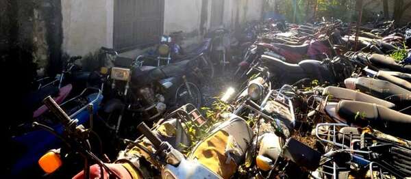 PJC: denuncian la sustracción de 27 motocicletas del depósito del Poder Judicial - Policiales - ABC Color