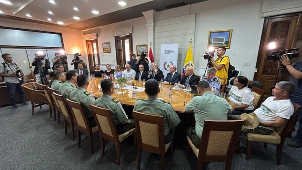 Policía de Colombia colaborará en la búsqueda de secuestrados de Paraguay