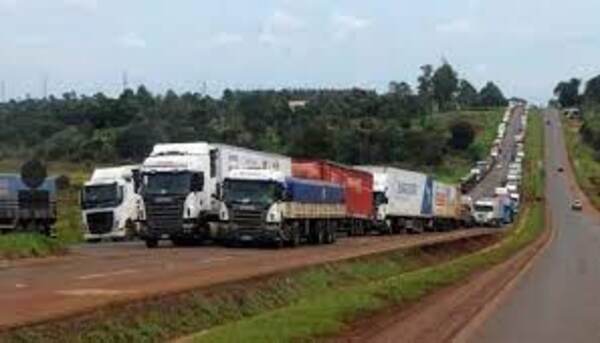 Diario HOY | Brasil extrema control sobre camioneros: amenazan bloquear el puente