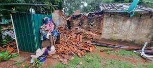 Una vivienda cae sobre una familia en San Juan Bautista - Nacionales - ABC Color