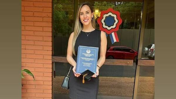 La felicidad de Marta Díaz: ¡Llámenle licenciada!