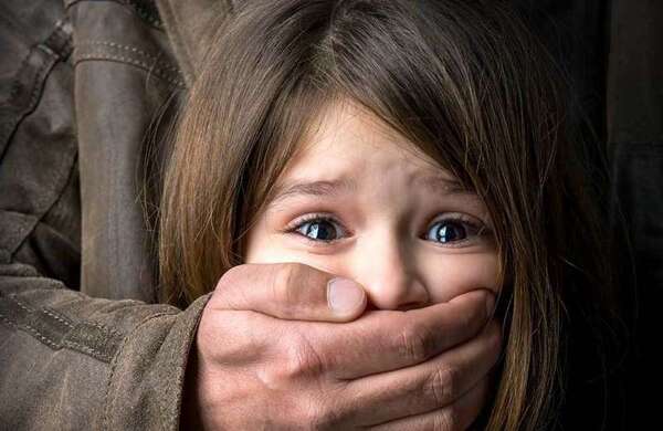 Advierten a padres sobre peligros de redes de pedofilia a través del internet | 1000 Noticias
