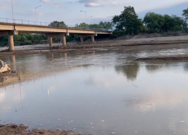 Repunte del Río Pilcomayo y ingreso de agua al canal paraguayo