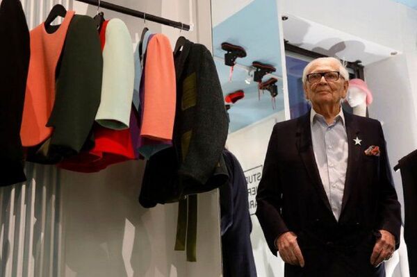 Fallece a los 98 años el diseñador Pierre Cardin