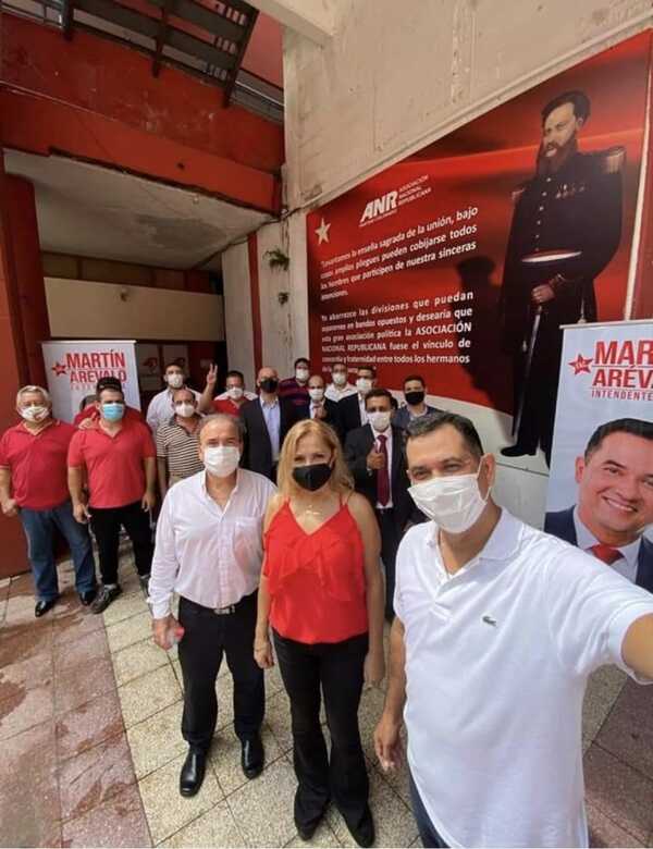 «Sin jefes ni patrones vamos a ganar con la Lista 5»
