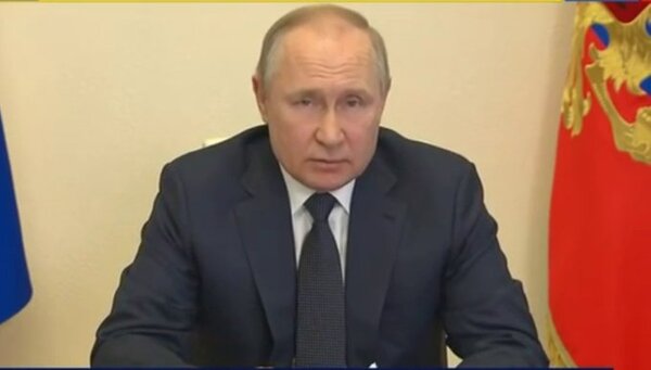 Putin concede el perdón al asesino del periodista