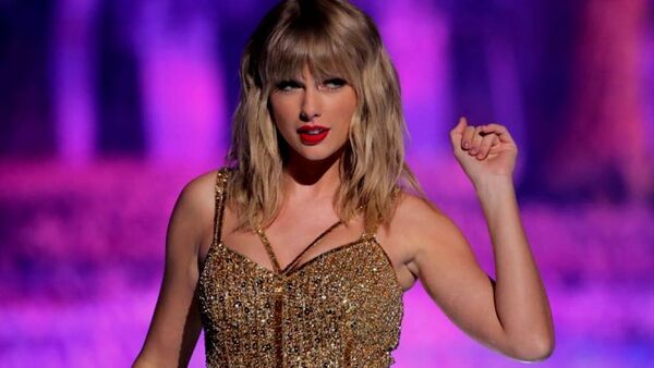 Taylor Swift acumula casi 24 millones de dólares y es la artista que más generó en el año 2020