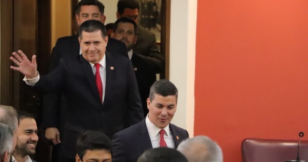 Peña se reúne con los diputados fugados del abdismo y se afianza el control total del cartismo en el Congreso
