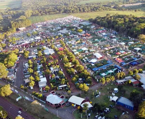Agrodinámica rompe su récord y tendrá a más de 320 empresas - Nacionales - ABC Color