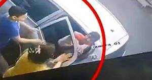 La Nación / Mujer detuvo a ladrón que le estaba robando
