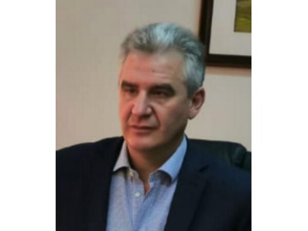 Tres senadores con Covid