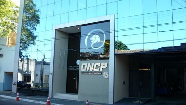 José Martín Palumbo explica que no influenció en resolución de la DNCP