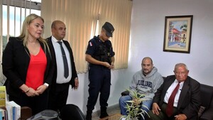 Músico alega su inocencia y que fue amenazado; jueza decreta su prisión