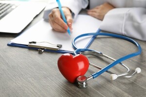 Diario HOY | Suspensión de nuevas carreras de Medicina se estudia hoy