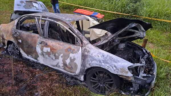 Joven muere calcinado al explotar su vehículo en plena marcha - La Clave