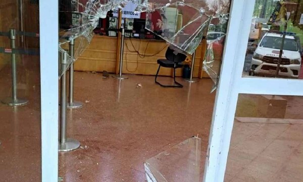 Asaltaron local de la ANDE y tomaron de rehenes a trabajadores en Alto Paraná – Prensa 5
