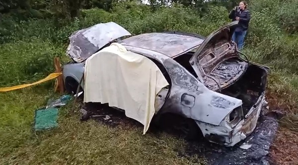 Joven funcionario de Itaipú muere calcinado al incendiarse su vehículo - ADN Digital