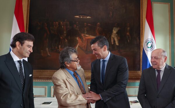 Presidente Peña entregó el Premio Nacional de Literatura 2023 - .::Agencia IP::.