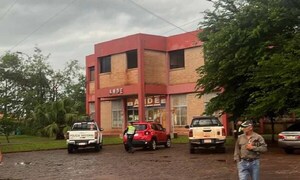 ANDE reporta robo de unos G. 190 millones tras asalto y toma de rehén en Alto Paraná – Prensa 5