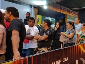 Ciudad del Este: inició la locura de precios con el Black Friday - La Tribuna
