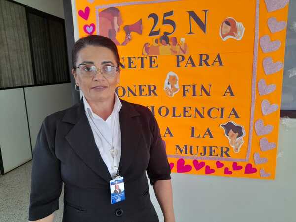 SECRETARÍA DEPARTAMENTAL DE LA MUJER DEL GUAIRÁ EN PLENA CAMPAÑA 25N