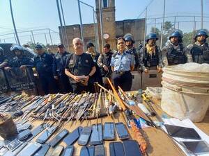 Armas como para derrocar el régimen de Panem fueron encontradas en la cárcel de Misiones