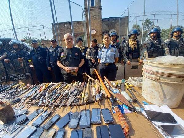 Armas como para derrocar el régimen de Panem fueron encontradas en la cárcel de Misiones