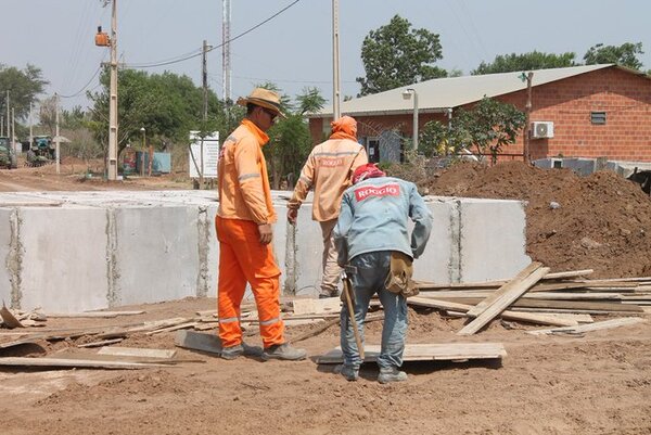 Destacan avance en un 76% en obras de la ruta de la Leche