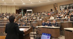 FMI: Consolidar la inflaci贸n y fortalecer el crecimiento, claves para la regi贸n - Revista PLUS