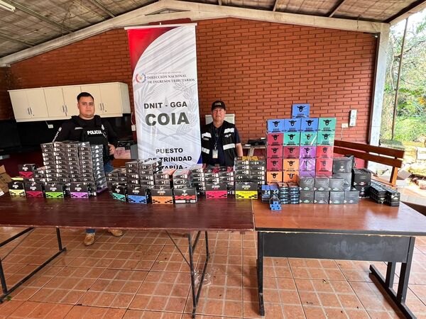 Operativo de la COIA-DNIT GGA de Itapúa incauta mercadería ilegal en la Ruta PY011