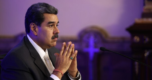 Santi restablece las relaciones con Venezuela y reconoce a Maduro como presidente