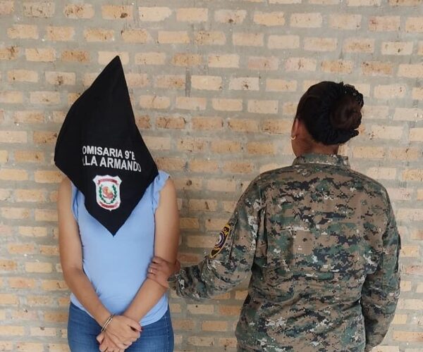 Detienen a un mujer que habría golpeado brutalmente a su hijo de 11 meses