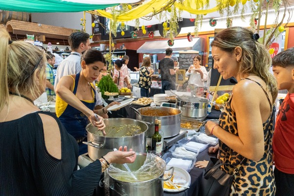 ¡Gran festival de la comida italiana está en marcha! - trece