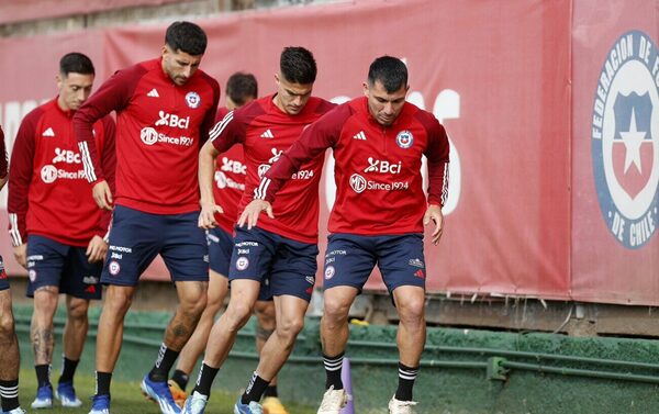 Versus / Con bajas, Berizzo prepara un once ofensivo para enfrentar a la Albirroja