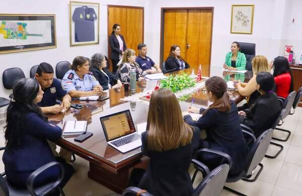 Mesa interinstitucional busca prevenir violencia contra mujeres •
